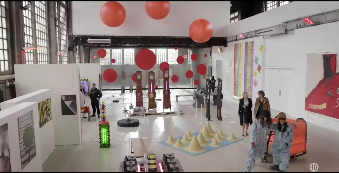 sph&egrave;re suspendu s&eacute;rie master crime