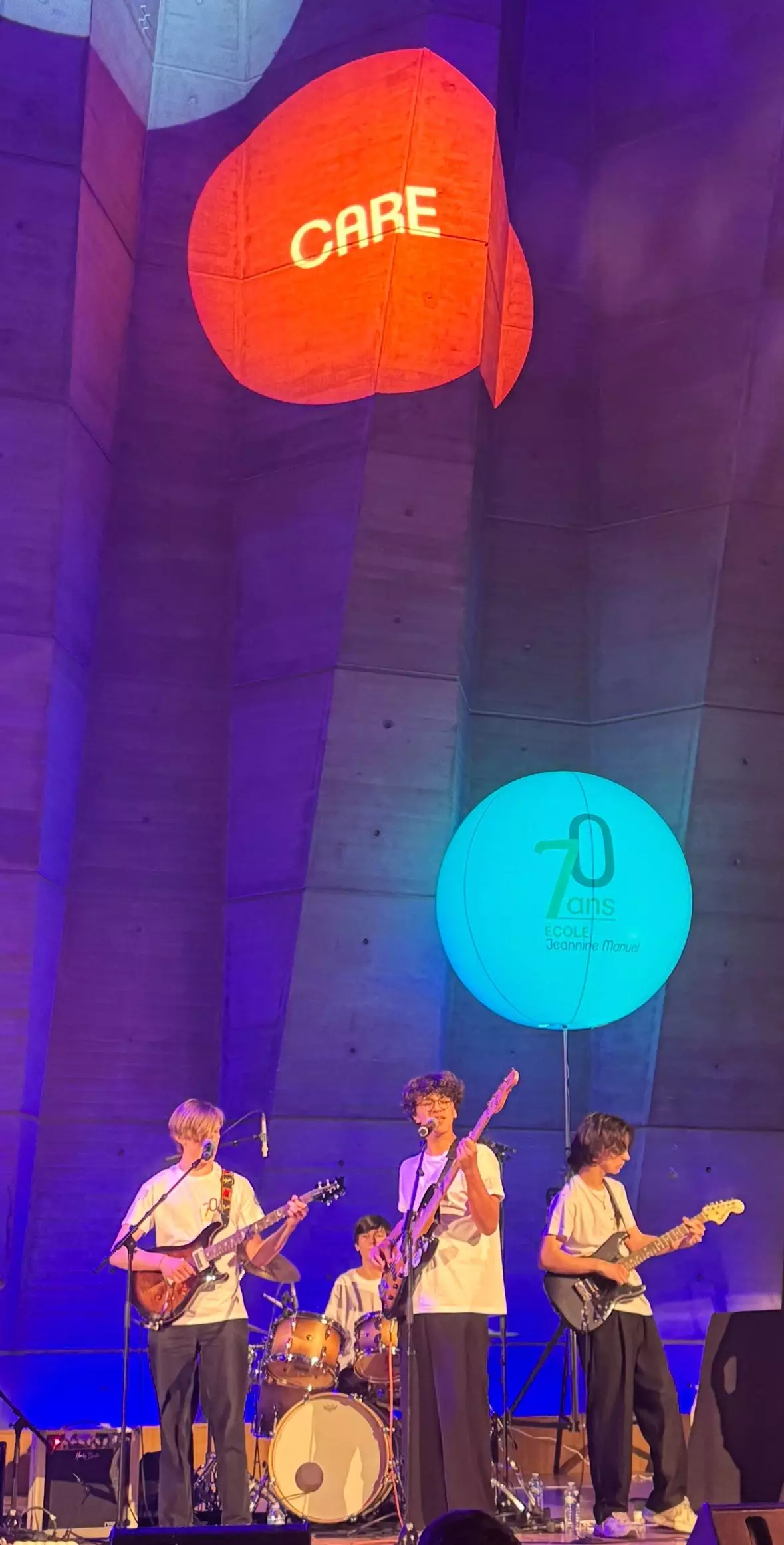 ballon sur m&acirc;t lumineux 2.60 &eacute;cole jeannine manuel