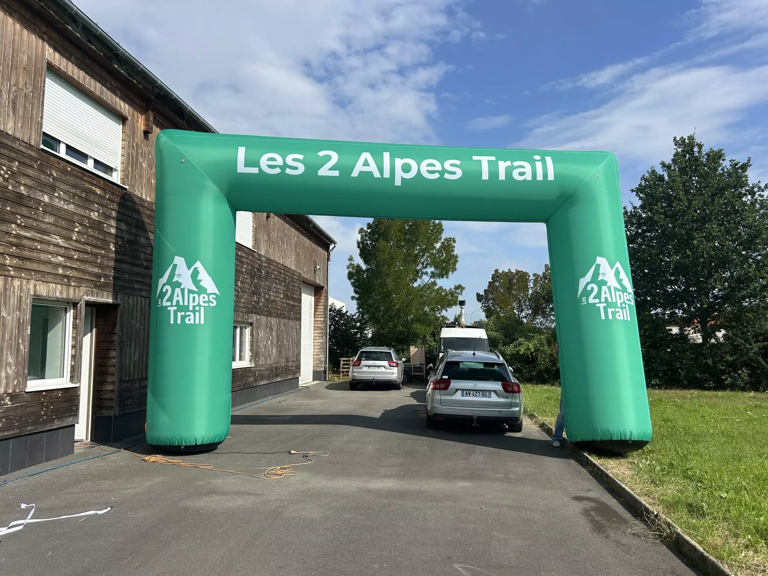 arche gonflables les 2 alpes