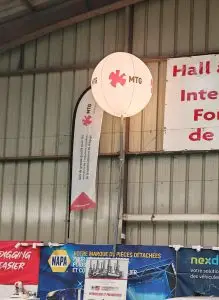 Sph&egrave;re sur mat 80cm matsph&egrave;re ballon sur pied salon foire communication &eacute;v&eacute;nementiel publicit&eacute; gonflable salon Artibat Rennes