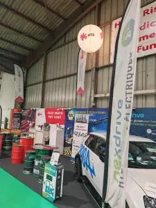 Sph&egrave;re sur mat 80cm matsph&egrave;re ballon sur pied salon foire communication &eacute;v&eacute;nementiel publicit&eacute; gonflable salon Artibat Rennes