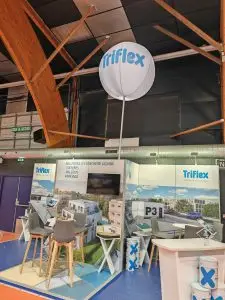 Sph&egrave;re sur mat 1m60m matsph&egrave;re ballon sur pied salon foire communication &eacute;v&eacute;nementiel publicit&eacute; gonflable salon Artibat Rennes